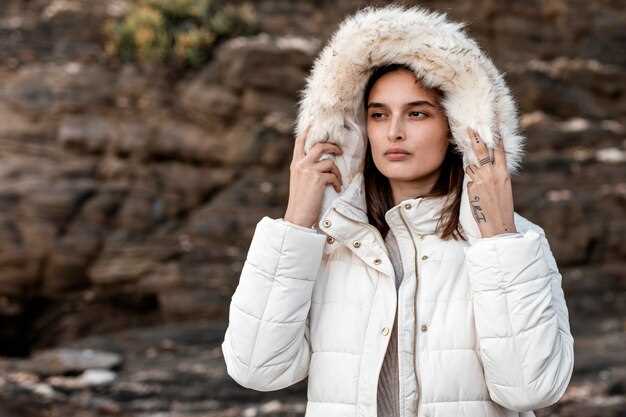 Choosing Breathable Fabrics for Hooded Jackets